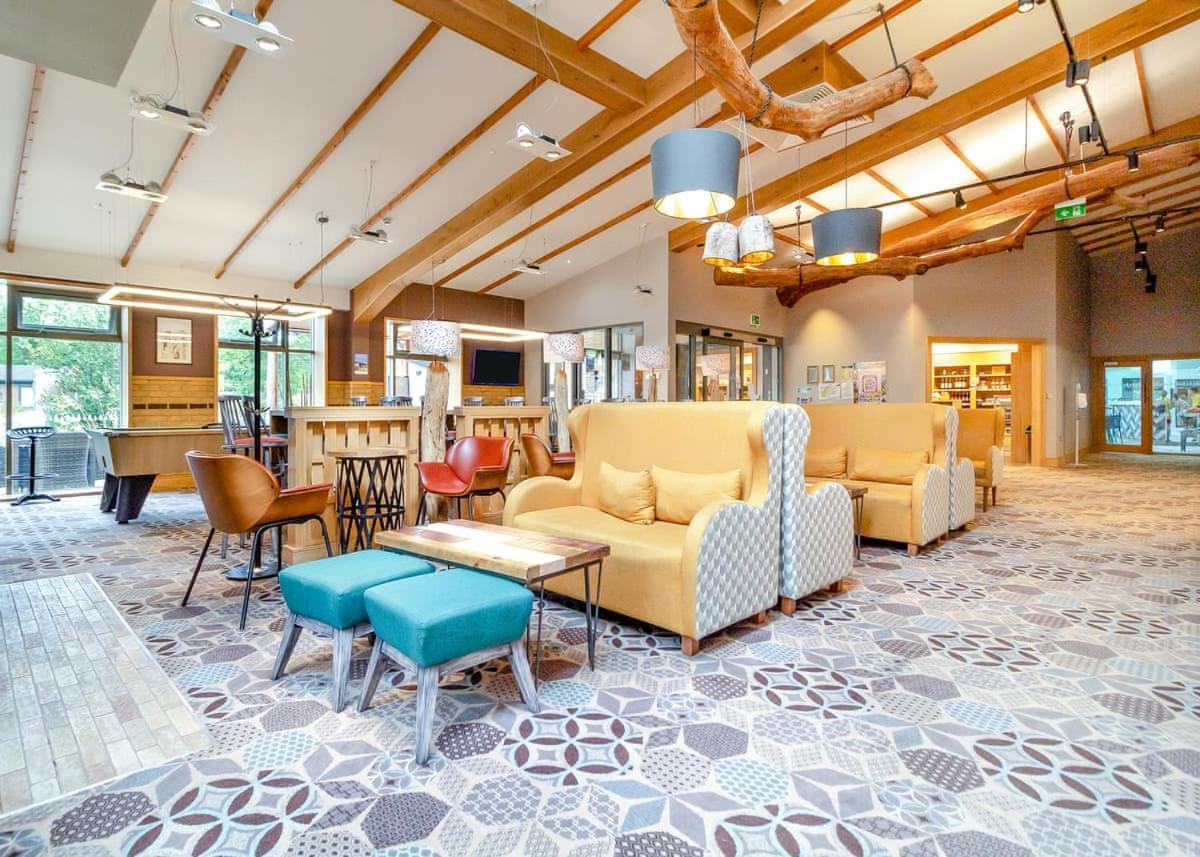 Norfolk Woods Resort And Spa Narborough  エクステリア 写真