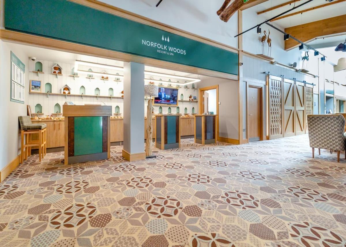 Norfolk Woods Resort And Spa Narborough  エクステリア 写真