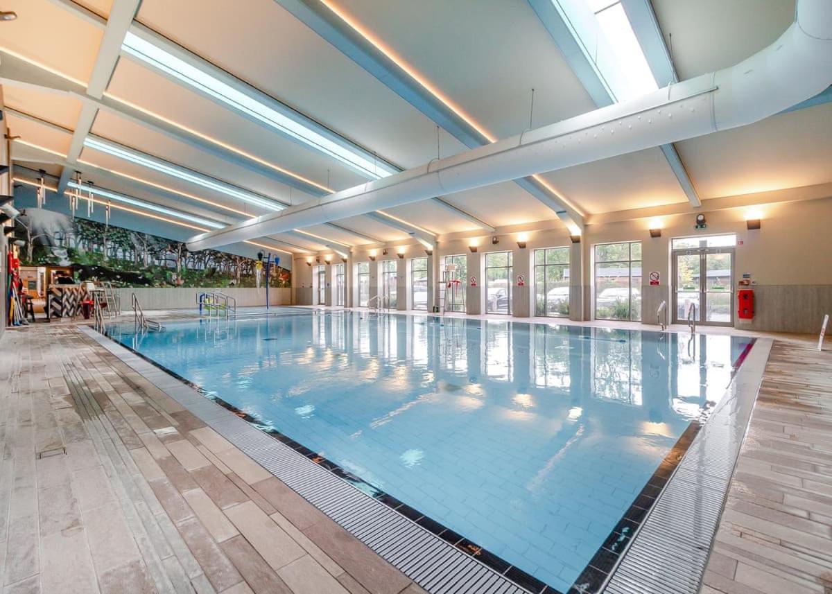 Norfolk Woods Resort And Spa Narborough  エクステリア 写真