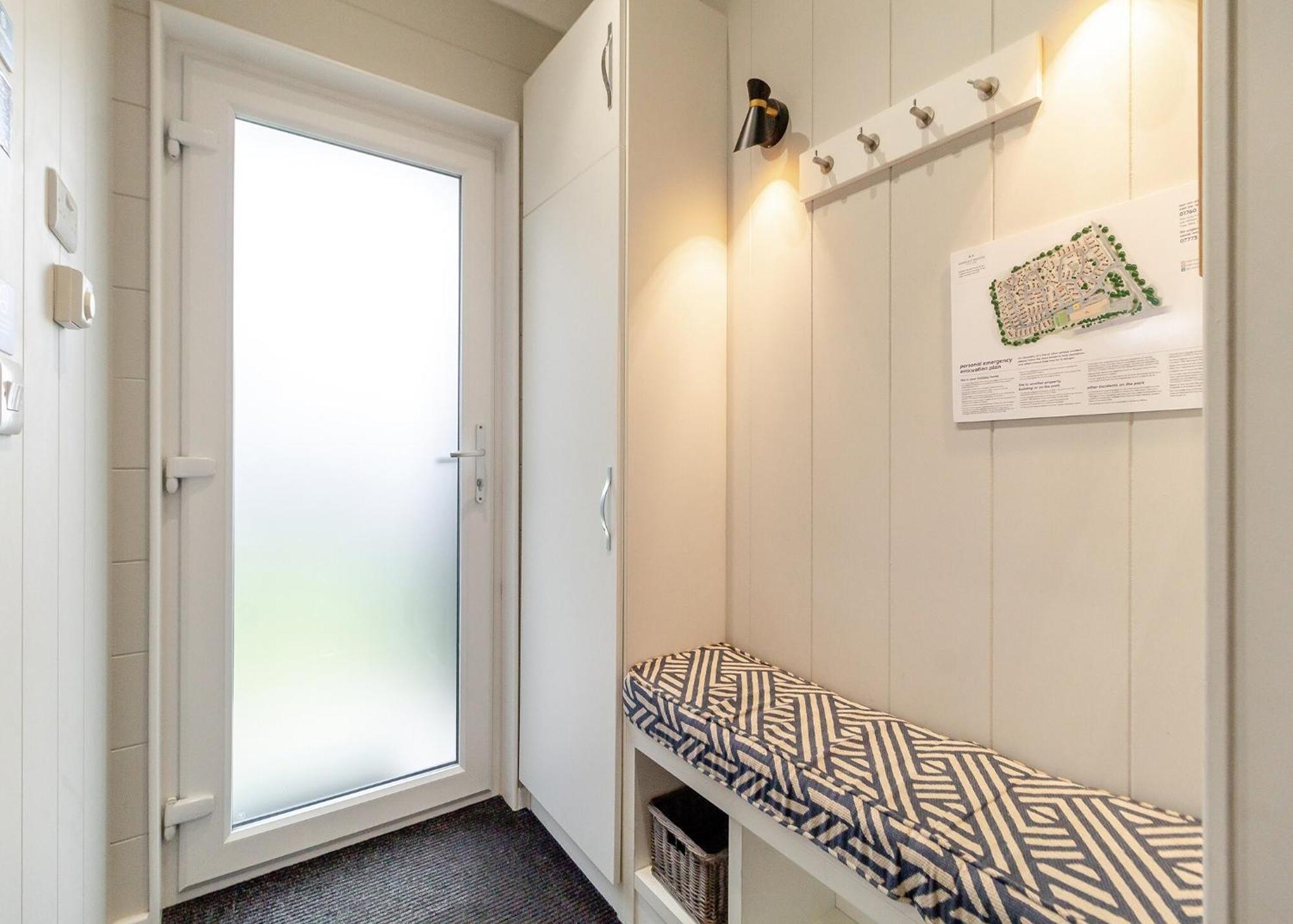 Norfolk Woods Resort And Spa Narborough  エクステリア 写真