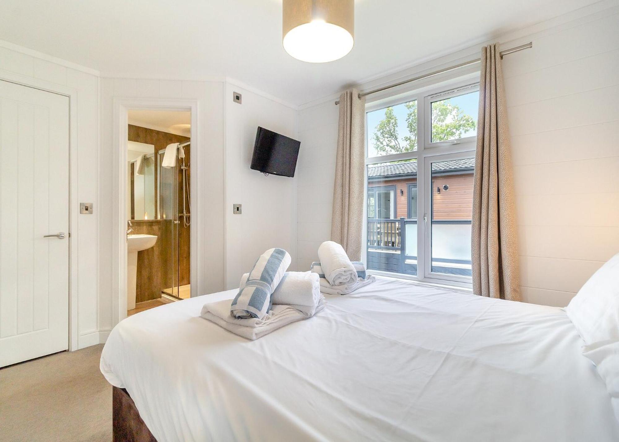 Norfolk Woods Resort And Spa Narborough  エクステリア 写真