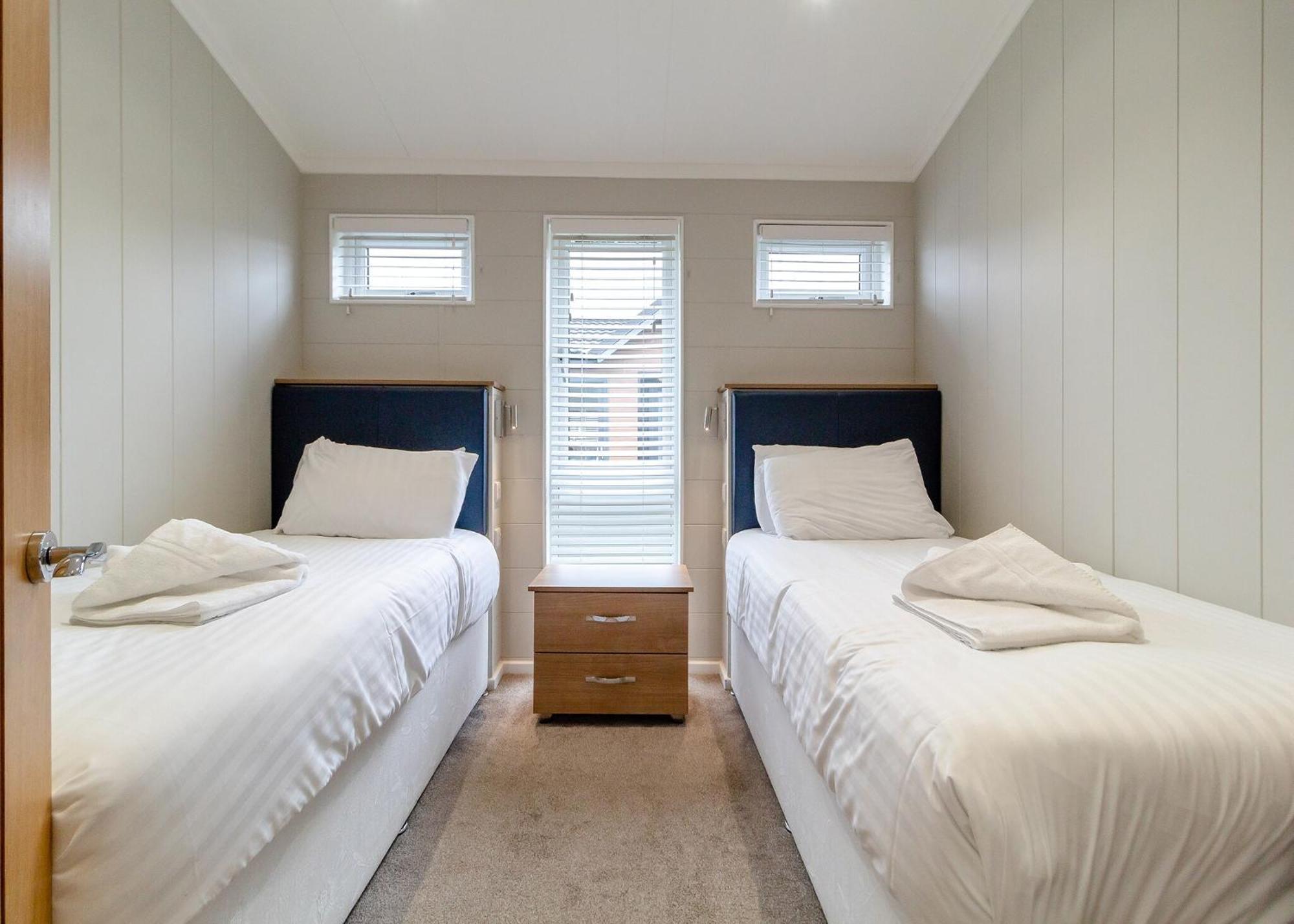 Norfolk Woods Resort And Spa Narborough  エクステリア 写真