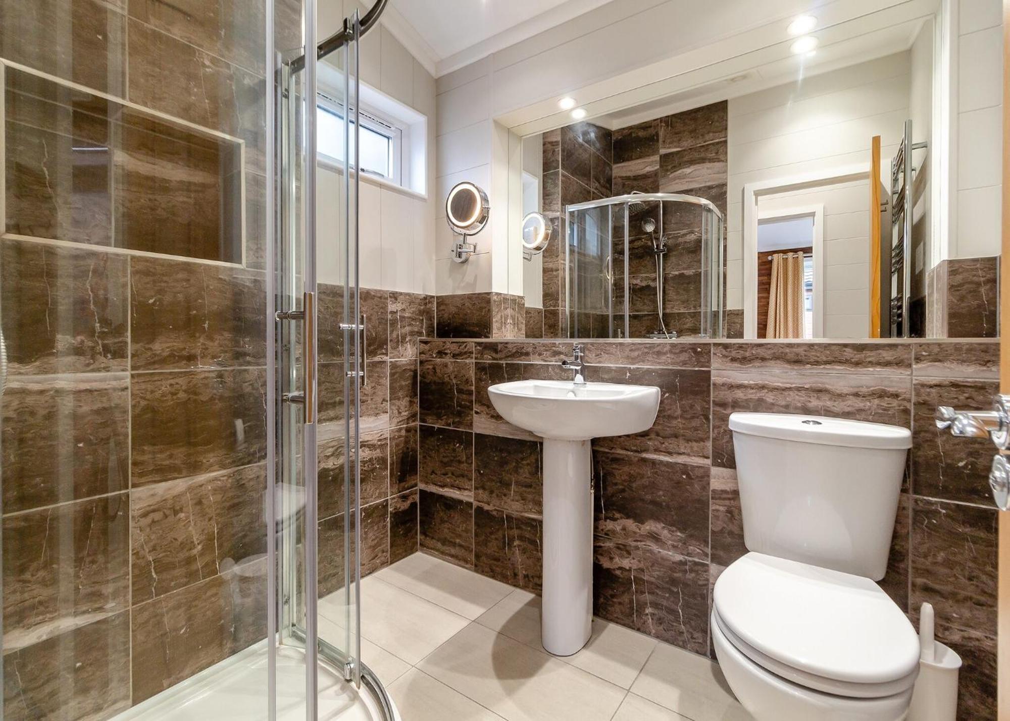 Norfolk Woods Resort And Spa Narborough  エクステリア 写真