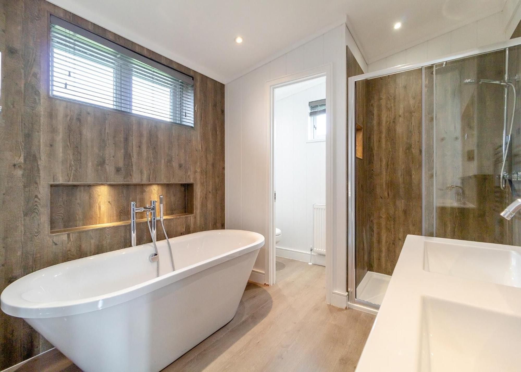 Norfolk Woods Resort And Spa Narborough  エクステリア 写真